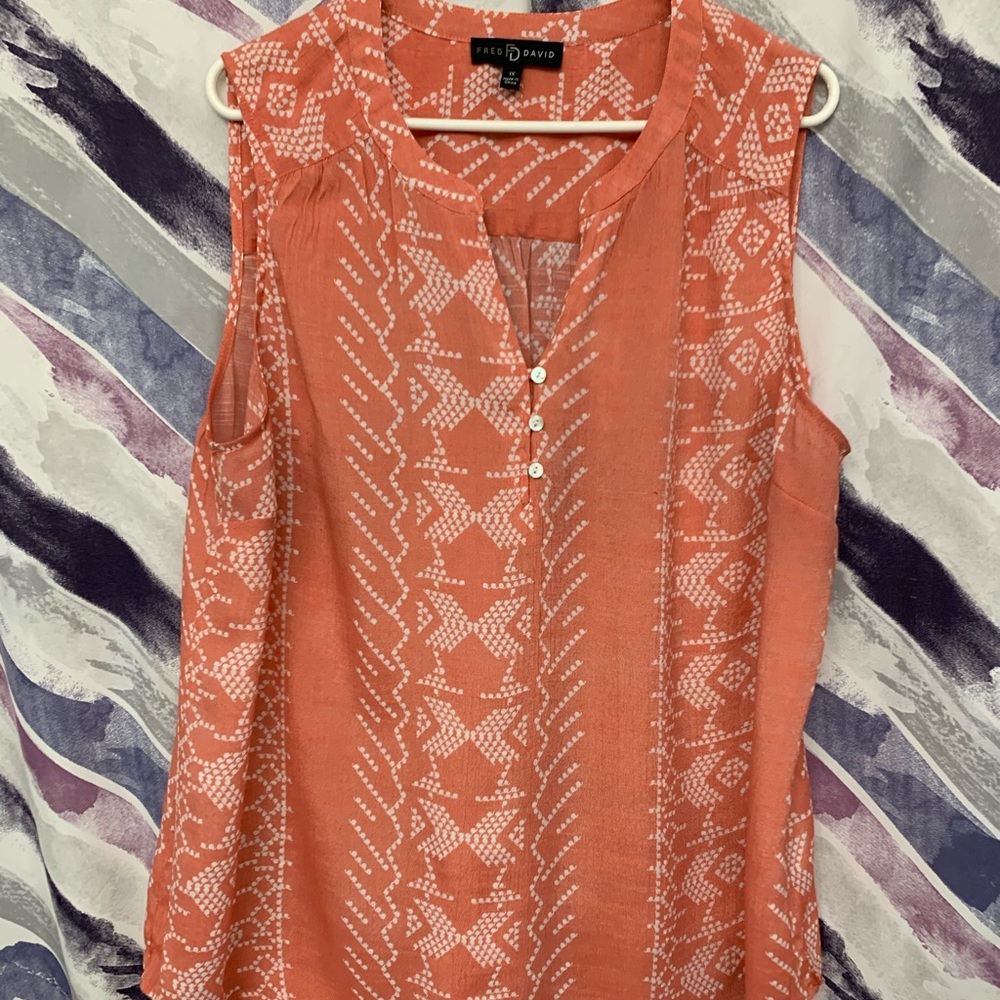 Ladies 1X sleeveless blouse